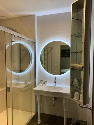 Salle de bains dans l'établissement Au Fil du Temps