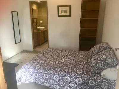 Un ou plusieurs lits dans un hébergement de l'établissement Gîte calme et spacieux pour amoureux de la nature