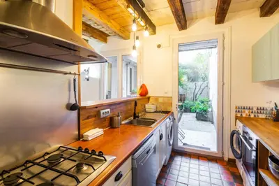 Cuisine ou kitchenette dans l'établissement Le Cours Saint Pierre - Entre Château et Cathédrale