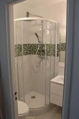 Salle de bains dans l'établissement Studio Front de Mer