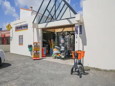 Plan de l'établissement Mobile Home with Plancha & Pool Access