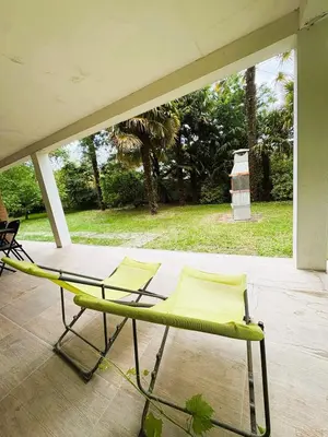 Jardin de l'établissement Le Rocher de Bel Air -40m2 -Chaleureux 3 étoiles