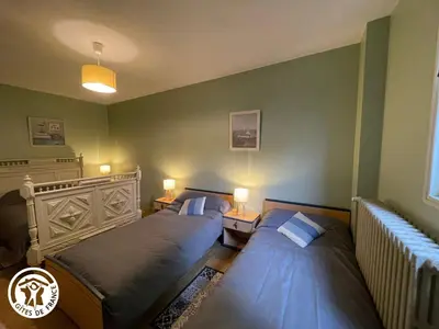 Un ou plusieurs lits dans un hébergement de l'établissement Maison rénovée avec piscine chauffée privative près de Challans et Aizenay - FR-1-426-258