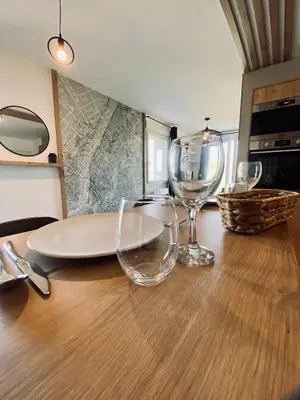 Cuisine ou kitchenette dans l'établissement Maison en pierres au calme près d'Ancenis