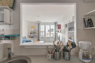 Cuisine ou kitchenette dans l'établissement L'Amiral -500m Plage des Carrés- Parking