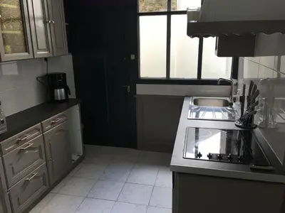 Cuisine ou kitchenette dans l'établissement Le Clos D'isabeau
