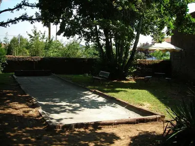 Jardin de l'établissement GUTKOWSKI Jacqueline