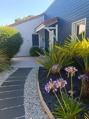Jardin de l'établissement Escale et bien-être
