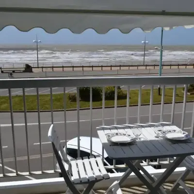 Appartement studio vue mer les pieds dans l'eau