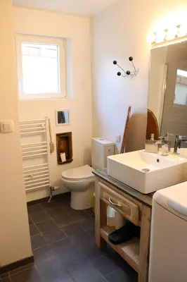 Salle de bains dans l'établissement Maison du Lys en Layon