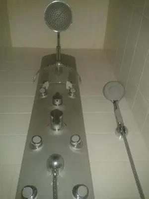 Salle de bains dans l'établissement La Trainelière