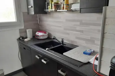 Cuisine ou kitchenette dans l'établissement Grand T5 pour 7 Pers