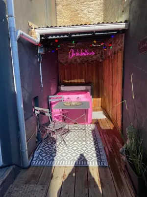Coin salon dans l'établissement Appartement cosy à Nantes avec terrasse