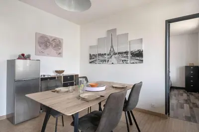 Cuisine ou kitchenette dans l'établissement Maison pour 6. Pornic 700m de la plage