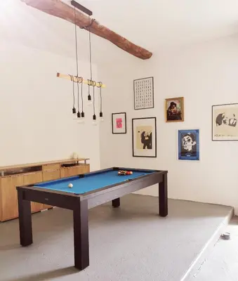 Billard dans l'établissement Appartement INDÉPENDANT centre ville 1chambre
