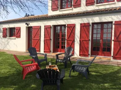 Jardin de l'établissement A la croisée des Meuniers à 5 mn du PUY du FOU