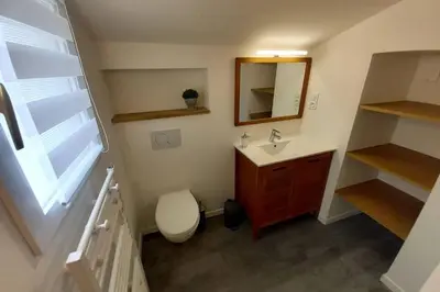 Salle de bains dans l'établissement Gîte 