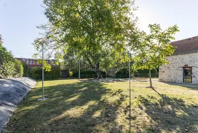 Jardin de l'établissement NOCNOC - Gîte du Vieux Pressoir, piscine chauffée et couverte