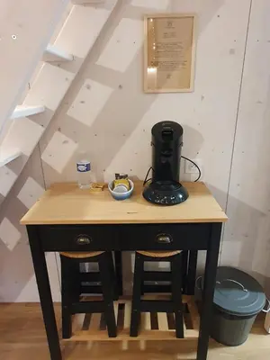 Plateau bouilloire dans l'établissement TINY HOUSE Cosy 1 - Angers Green Lodge