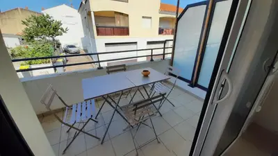 Balcon ou terrasse dans l'établissement LES PALUDIERS Appartement 2 chambres centre-ville