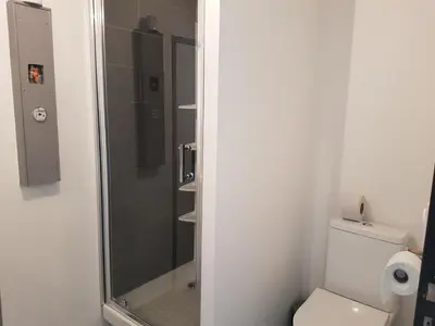 Salle de bains dans l'établissement Studio 30 m2 toutlemonde
