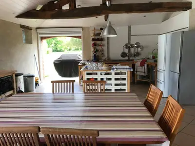 Cuisine ou kitchenette dans l'établissement La Minaudière