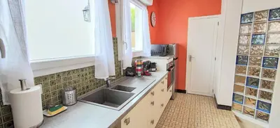 Cuisine ou kitchenette dans l'établissement Le Brivetain ✩ Hypercentre ✩ Parking gratuit