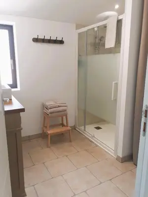 Salle de bains dans l'établissement Gîtes Arvor et Tevenn