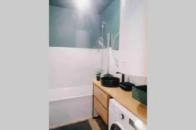 Plan de l'établissement Appartement 2/3 pers, centre ville avec parking.