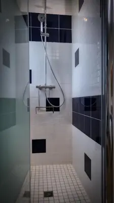 Salle de bains dans l'établissement DOMAINE DU SOUVENIR