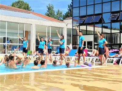 Clients de l'établissement Mobile Home - Sleeps 4 - Parking - Family Pools