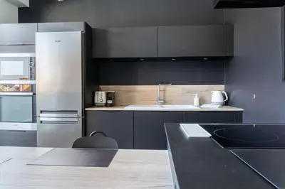 Cuisine ou kitchenette dans l'établissement Le Manège - Spacieux T2 avec Terrasse au coeur de Nantes