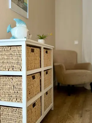 Coin salon dans l'établissement Bel appartement en rez-de-jardin à 100m des plages