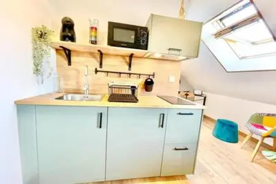 Cuisine ou kitchenette dans l'établissement Le Glamour I Peaceful I High-Speed Internet