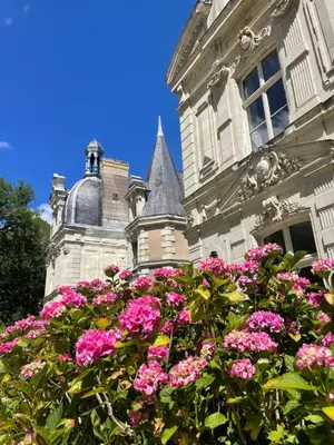 Jardin de l'établissement Château le Fresne