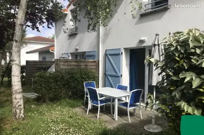 Jardin de l'établissement Maison 4-6 personnes