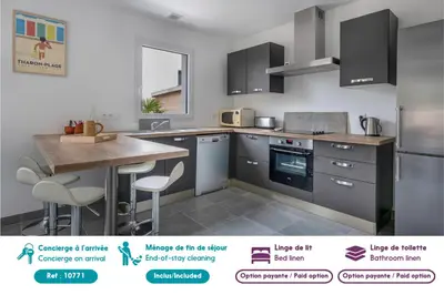 Cuisine ou kitchenette dans l'établissement Maison récente en bord de mer - 15m de la plage