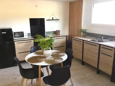 Cuisine ou kitchenette dans l'établissement Au calme proche de la Loire et Nantes