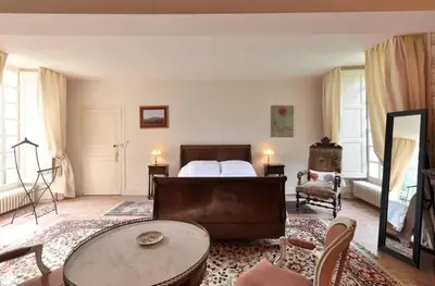 Coin salon dans l'établissement Du Vignoble à l'Atlantique - Château Cassemichère gîte