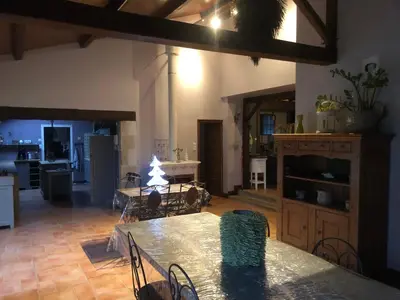 Cuisine ou kitchenette dans l'établissement Maison à 10 min du puy du fou et parc de Maulévrier
