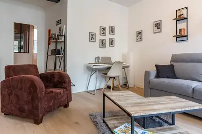 Coin salon dans l'établissement Armstrong - Charmant logement au coeur de Nantes