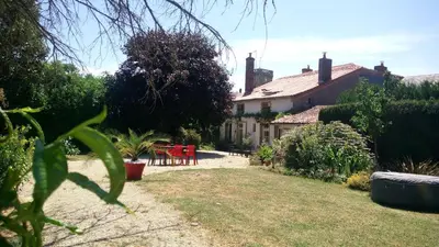 Jardin de l'établissement Les Clés du Parc