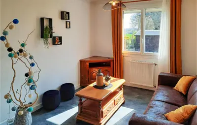 Coin salon dans l'établissement Amazing Home In Allaire With Wifi