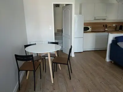 Cuisine ou kitchenette dans l'établissement La Petite Maison