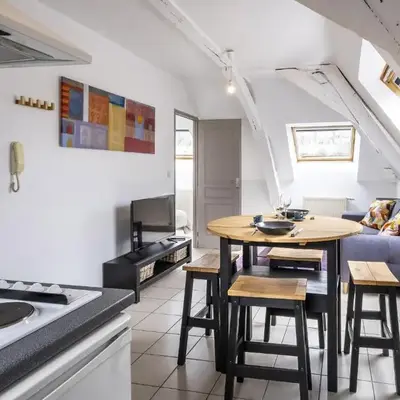 gîte de l'artiste Segré ? T2 confort ? centre ? 2 lits