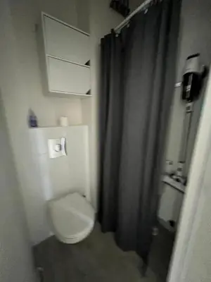 Salle de bains dans l'établissement le Rocher