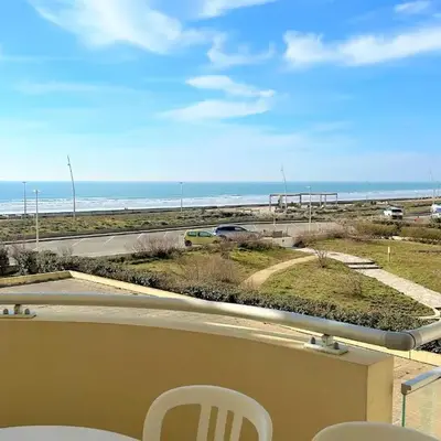 Appartement bord de mer avec balcon