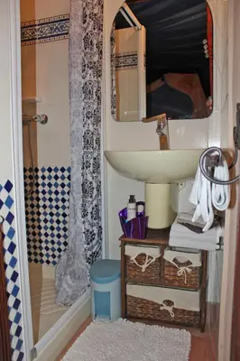 Salle de bains dans l'établissement Chez Martine et Bernard -Etablissement définitivement fermé -
