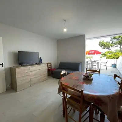 Appartement rénové 2 pièces