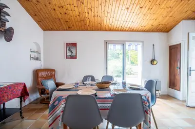 Coin salon dans l'établissement Grande maison pour 6 personnes - 300m de la plage